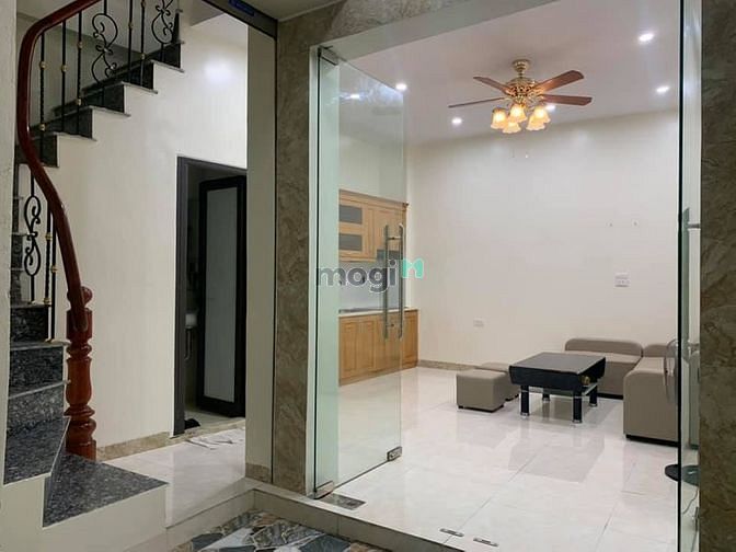 Hình ảnh Bán CH Trang Chủ MB66.COM Chính Thức phố Chùa Láng giá 2,2 tỷ, 70m2, NT cơ bản