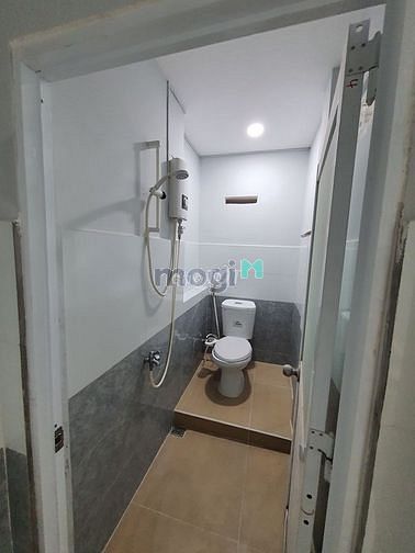 Hình ảnh Nhà mới nguyên căn, Nơ Trang Long, 2PN 3WC