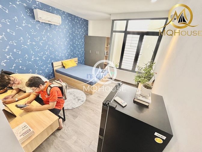 Hình ảnh Căn studio Thích Quảng Đức có ban công và cửa sổ..