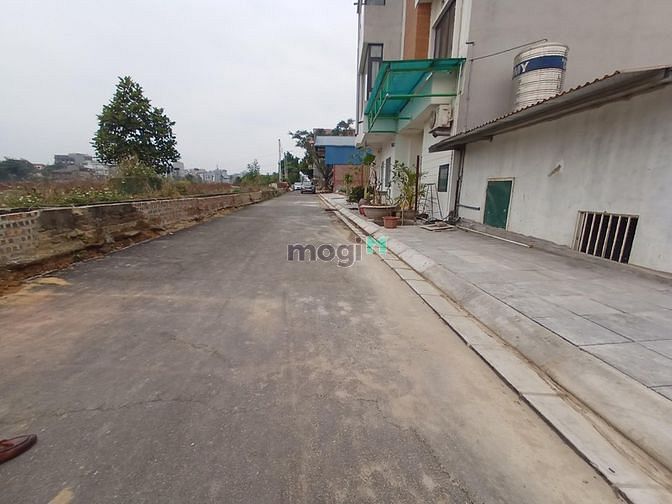 Hình ảnh Bán nhanh mảnh đất ngõ 71 Tân Ấp, giá 2.85 tỷ, 31m2, ngõ thông, thoáng