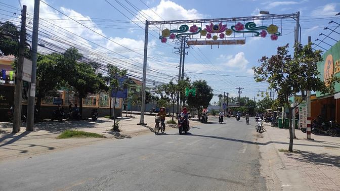 Hình ảnh Đất Thổ Cư 100m² Ngay Chợ Long Cang, Đối Diện UBND  Xã Long Cang.