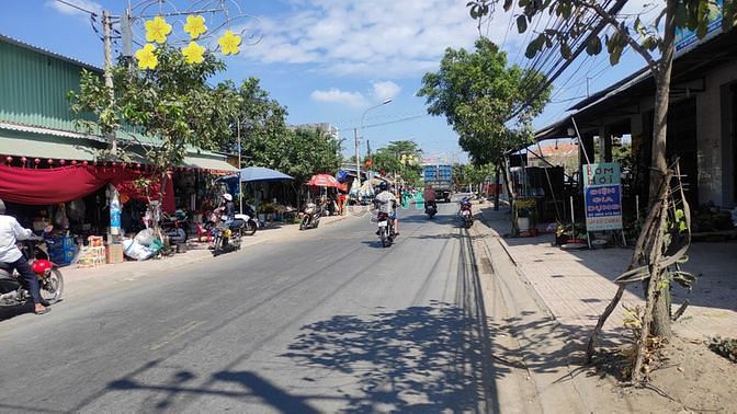 Hình ảnh Đất Thổ Cư 100m² Ngay Chợ Long Cang, Đối Diện UBND  Xã Long Cang.