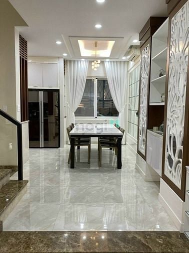 Hình ảnh Cho thuê biệt thự mỹ phú 3 .phú mỹ hưn q7.hcm nhà y hình