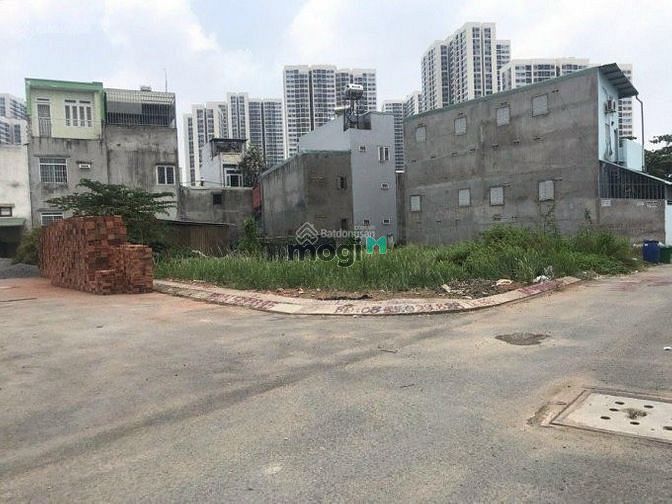 Hình ảnh Bán đất 2MT ngay Chợ B/Chánh, giá 700tr/95m2, pháp lí rõ ràng, có GPXD