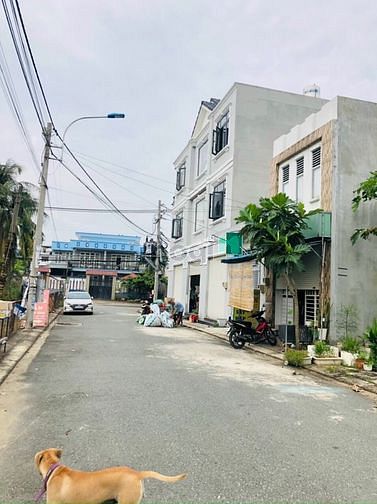 Hình ảnh Bán lô đất ngay MT đường lò lu :64m2 -đường 13m-khu hiện hữu