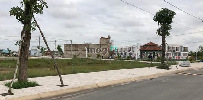 Hình ảnh Hàng thơm DT 120m2, giá 2,45 tỷ ngay MT Đ.297 Q9 - SHR công chứng ngay