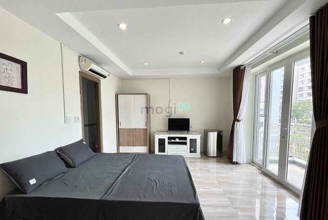Hình ảnh Đh Tôn Đức Thắng, Crescent Mall, ban công