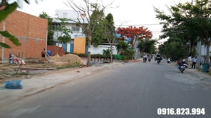 Hình ảnh Chủ đất bán giá rẻ lô đất 250m2, 2mt kề phú mỹ hưng, chỉ 22 tỷ/nền