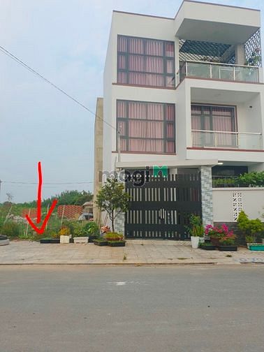 Hình ảnh Đất bờ sông đối diện CNC quận 9.dt:80.8m2(5x16) - đường 12m