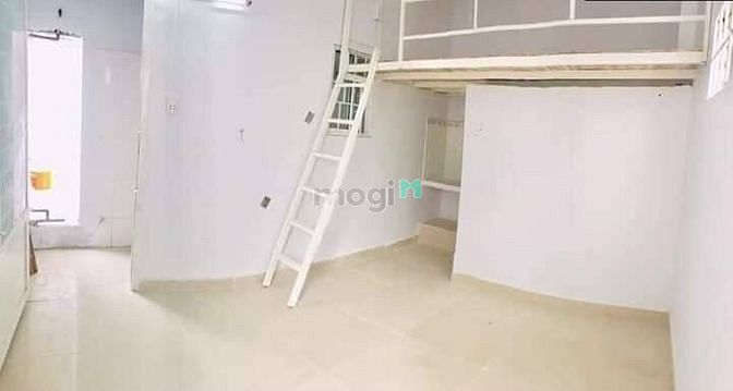 Hình ảnh Nhà 10X20 4L 38phong có gác MT Tân Bình