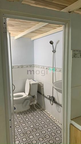 Hình ảnh Nhà 10X20 4L 38phong có gác MT Tân Bình