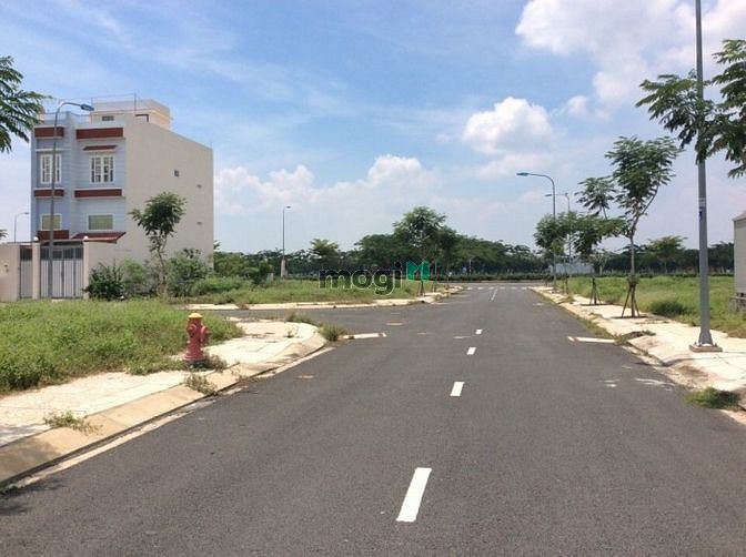 Hình ảnh Về quê bán gấp đất Đ.HỒ BÁ PHẤN, 120M2, GIÁ 2,2 tỷ, công chứng ngay