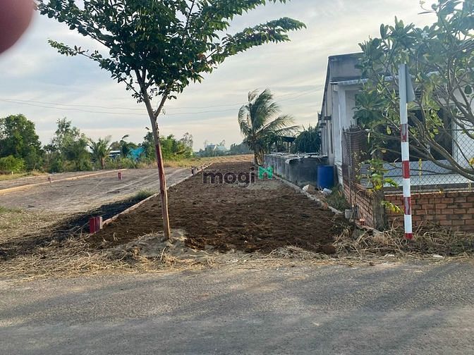 Hình ảnh cần bán gấp lô đất 5x30 Full thổ cư đường Huỳnh Văn Trí