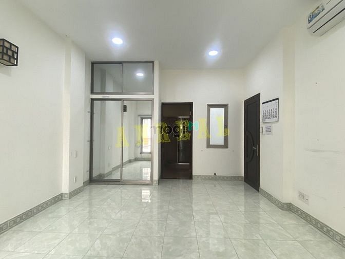 Hình ảnh Villa Rộng Rãi - 3 Lầu - Thảo Điền 23 Triệu