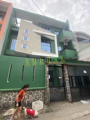 Hình ảnh Villa Rộng Rãi - 3 Lầu - Thảo Điền 23 Triệu