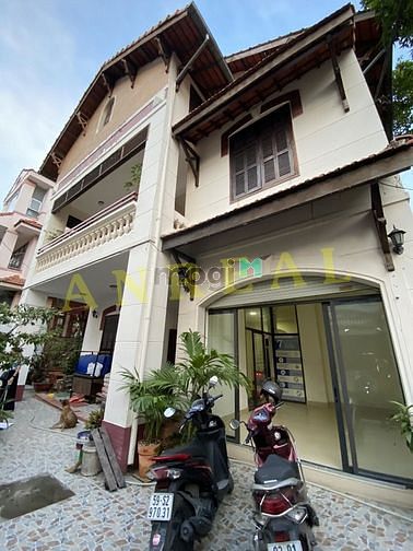 Hình ảnh Biệt Thự Sân Vườn Thảo Điền 10x30m 1 Lầu - Giá 3000$