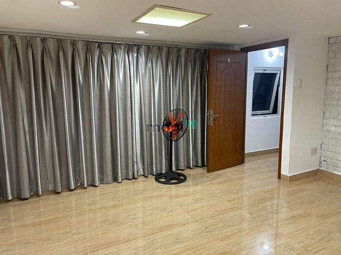 Hình ảnh Mb6623 nạp rút nhanh chóng Mới Toanh Sát Quận 1, Full Nội Thất, Có Cửa Sổ Siêu To