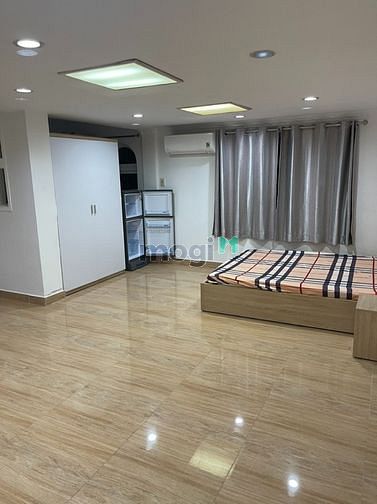 Hình ảnh Mb6623 nạp rút nhanh chóng Mới Toanh Sát Quận 1, Full Nội Thất, Có Cửa Sổ Siêu To