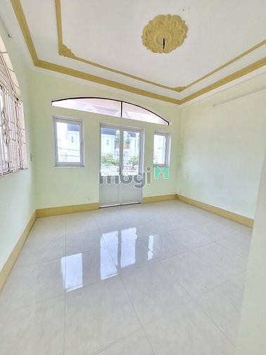 Hình ảnh Nhà tên lửa,đường 14m, 98m, 4 tầng, 11,5 tỷ