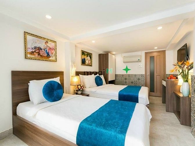 Hình ảnh Cho thuê Khách Sạn đường Đề Thám: Trệt 6L Thang Máy, 30P Full Nội Thất