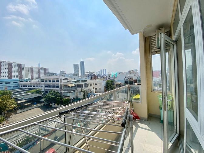 Hình ảnh CHDV full nội thất có BAN CÔNG Bùi Hữu Nghĩa gần CHỢ BÀ CHIỂU