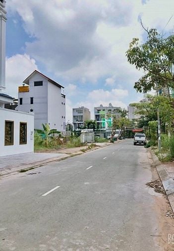 Hình ảnh Cần Bán 2 Lô 120m2 Nằm Giữa Trung Tâm Q.Bình Tân,gần Aeon Mall, SHR