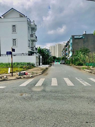 Hình ảnh Cần Bán 2 Lô 120m2 Nằm Giữa Trung Tâm Q.Bình Tân,gần Aeon Mall, SHR