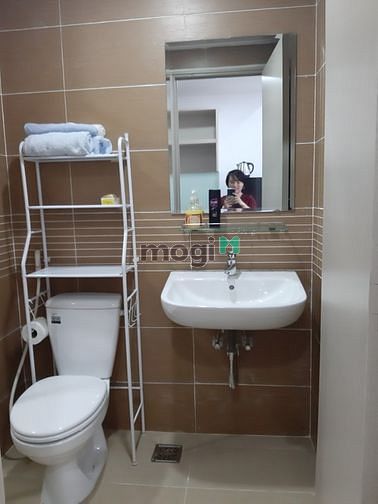 Hình ảnh Cho thuê căn Officetel 30m full Nội thất tại chung cư River Gate Q4