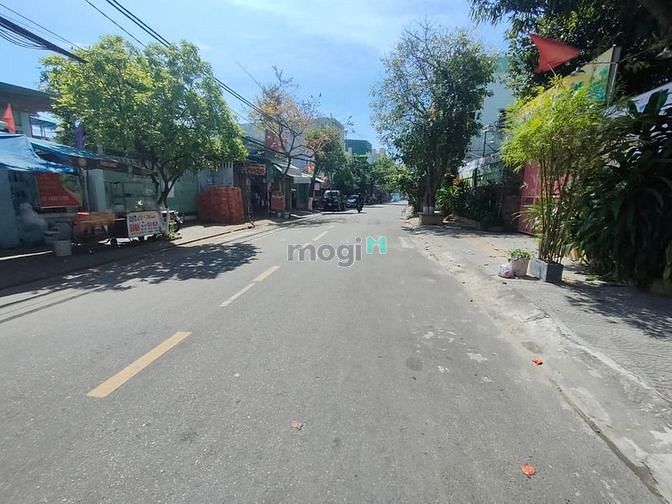 Hình ảnh Bán đất đẹp sầm uất mặt tiền Nguyễn Phước Nguyên