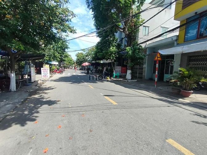 Hình ảnh Bán đất đẹp sầm uất mặt tiền Nguyễn Phước Nguyên