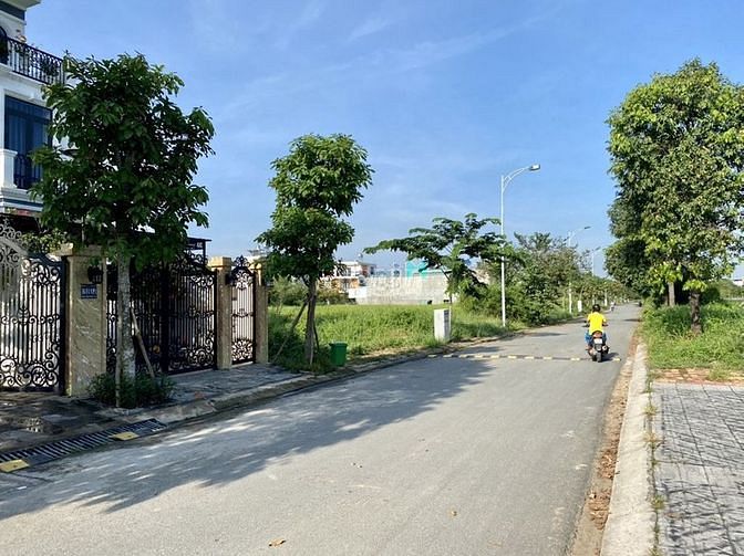 Hình ảnh Bán đất KDC Vĩnh Phú 1, nền biệt thự view sông, MT nhựa 10m, SHR, CC