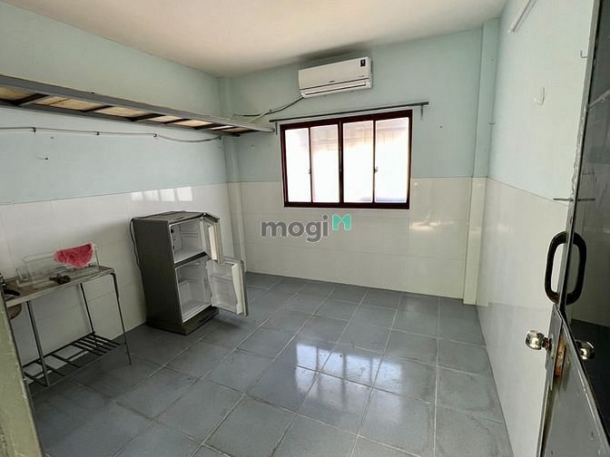 Hình ảnh Phòng trọ 1-2 người, WC trong phòng, sẵn máy lạnh, tủ lạnh