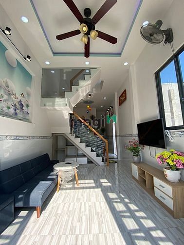 Hình ảnh Cần bán nhà 45m2 SHR đường Đồng Đen, p.13, Tân Bình