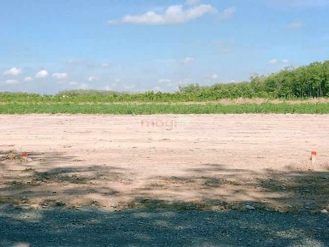Hình ảnh Cần bán gấp miếng đất diện tích 6x40m, SHR gần TTHC huyện Chơn Thành