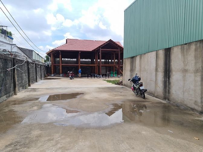 Hình ảnh Cho thuê đất có nhà, 1200m, full thổ cư
