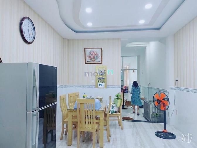 Hình ảnh Bán Nhà Cách Mạng Tháng 8 100M2, 4tầng, Phường 5 Tân Bình , 18.5 tỷ.