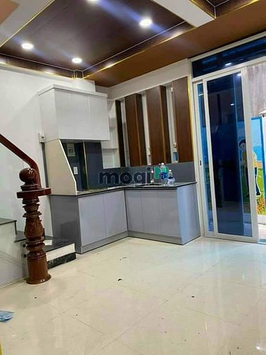 Hình ảnh Quận 5 - Cách mặt tiền 1 căn - 5 tầng - 4.8 tỷ