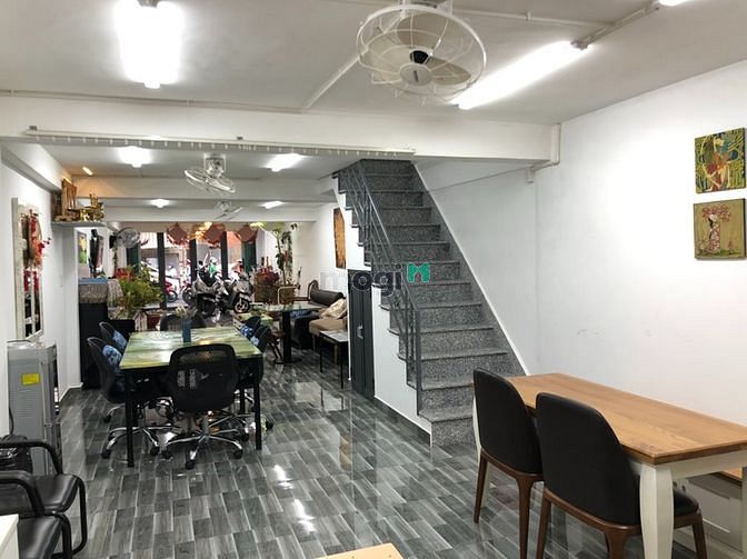Hình ảnh mặt tiền đường Nguyễn Xí đoạn 2 chiều