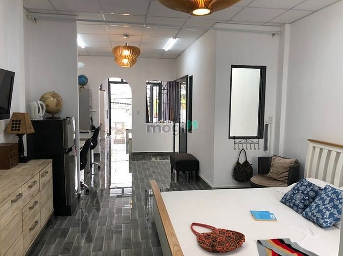 Hình ảnh mặt tiền đường Nguyễn Xí đoạn 2 chiều