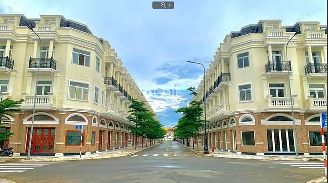 Hình ảnh Sổ Đỏ Từng Nền , Trao Sổ Liền Tay