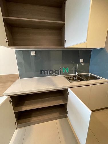 Hình ảnh Cho thuê OT 38 m2 RiverGate Quận 4 nội thất văn phòng giá 12 triệu
