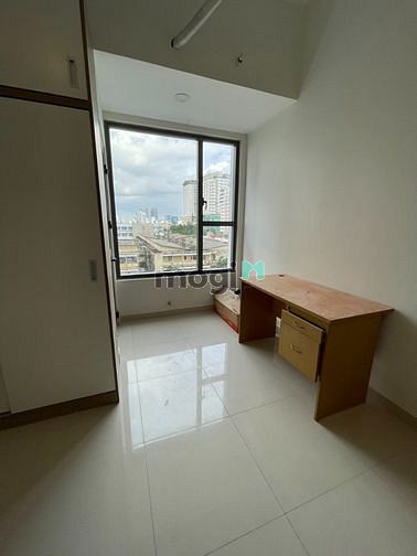 Hình ảnh Cho thuê OT 38 m2 RiverGate Quận 4 nội thất văn phòng giá 12 triệu