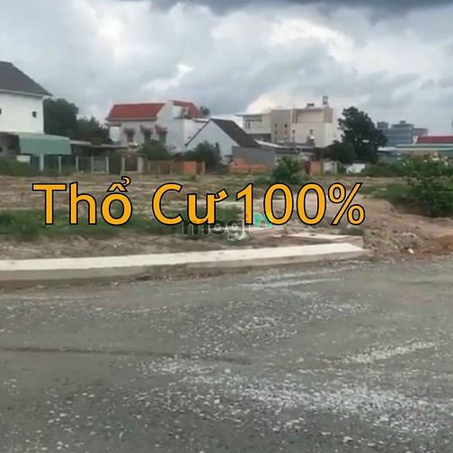 Hình ảnh Cần bán lô đất vị trí đẹp có 102 đối diện dãy nhà phố  giá 9tr/m