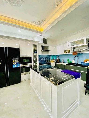 Hình ảnh PH, Quận 8 - Biệt Thự 350m2 - 30 tỷ - Đối Diện Công Viên