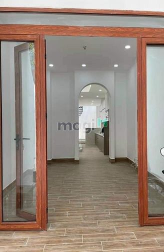 Hình ảnh Bán Nhà Khuôn Việt Hẻm Oto thông.
