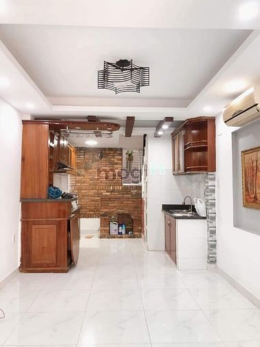 Hình ảnh Quận 1 - Cách MT Nguyễn Cảnh Chân 20m