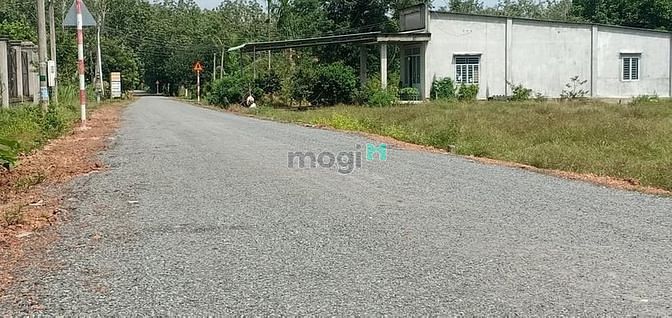 Hình ảnh 3,5 tỷ đã có thể mua được 4 công đất lớn ngay sát kcn Hiệp Thạnh