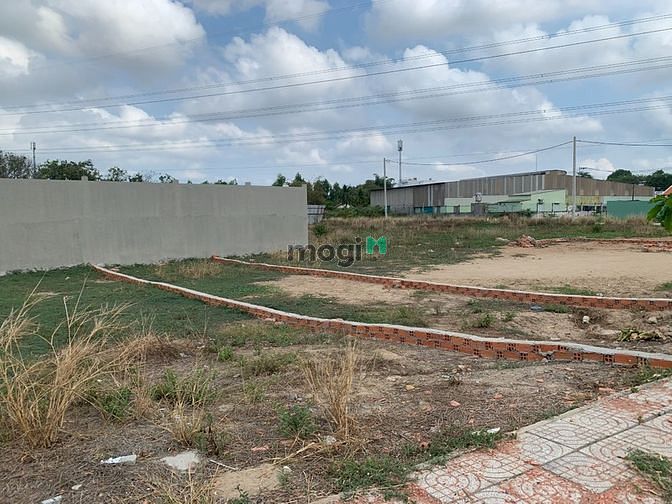 Hình ảnh Đất full thổ cư Đường Hoàng Phan Thái sát chợ Bình Chánh