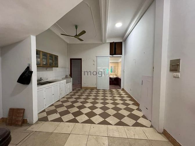 Hình ảnh Mặt phố Linh Lang ngã 4 Phan kế Bính. 80m2 MT khủng 6m. GPXD 8 tầng