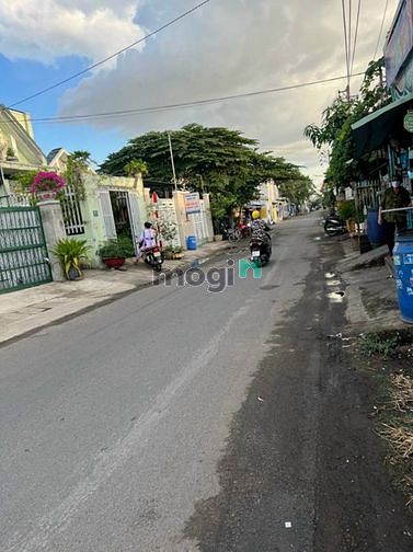 Hình ảnh Ra nhanh lô đất cho khách, 95m2 ngay sát đường số 11 giá 2 tỷ 1